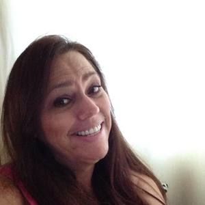 Meet your Posher, Raynette